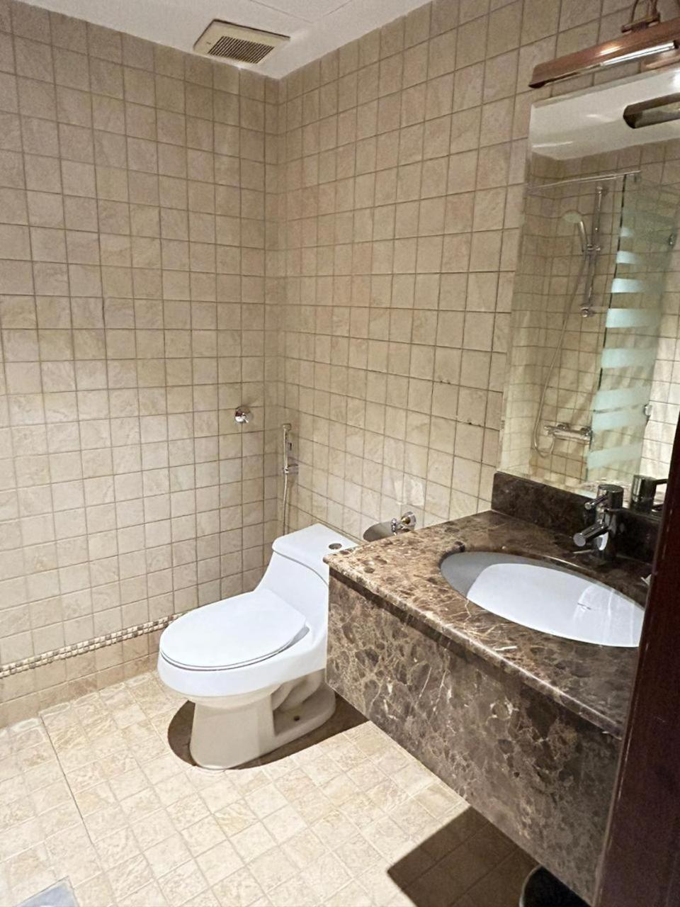 Onizah Hotel Unaizah Kültér fotó