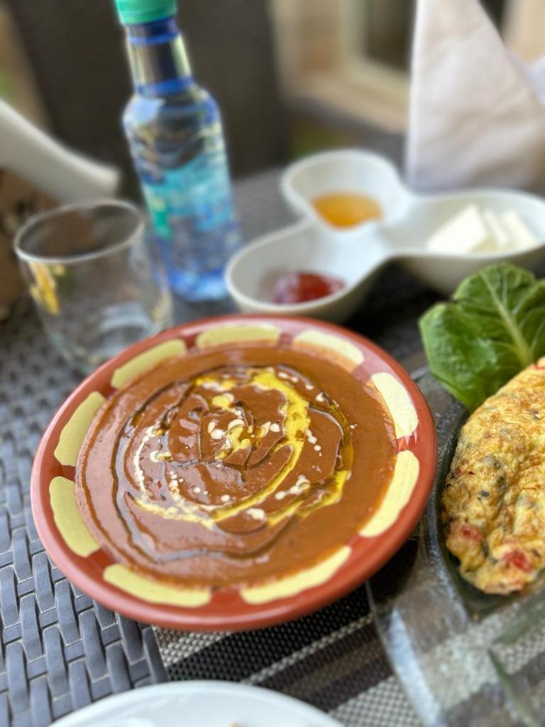 Onizah Hotel Unaizah Kültér fotó