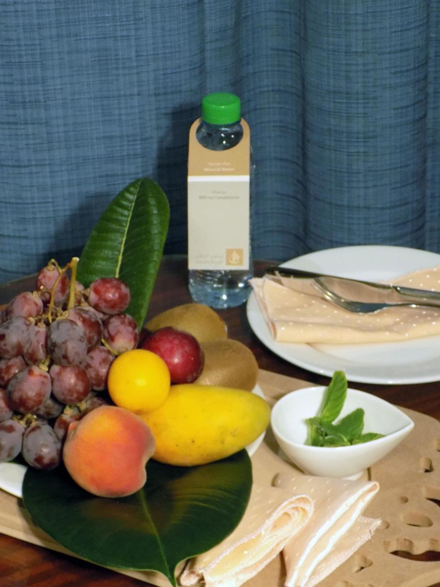 Onizah Hotel Unaizah Szoba fotó