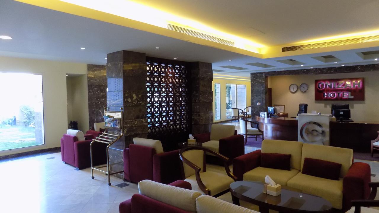 Onizah Hotel Unaizah Kültér fotó