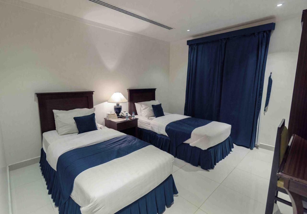 Onizah Hotel Unaizah Kültér fotó