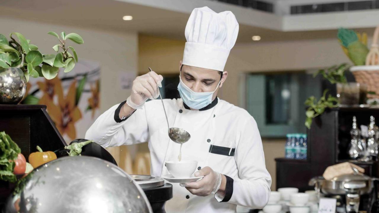 Onizah Hotel Unaizah Kültér fotó